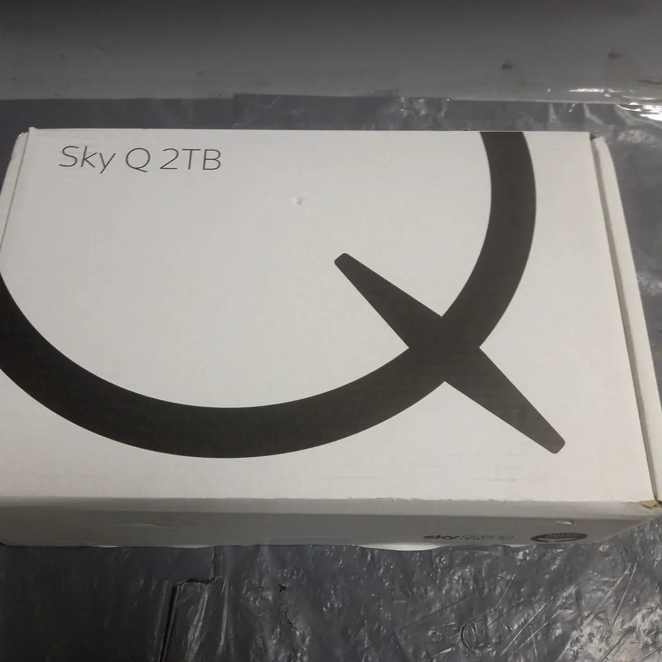 BOXED SKY Q 2TB - ES240UK