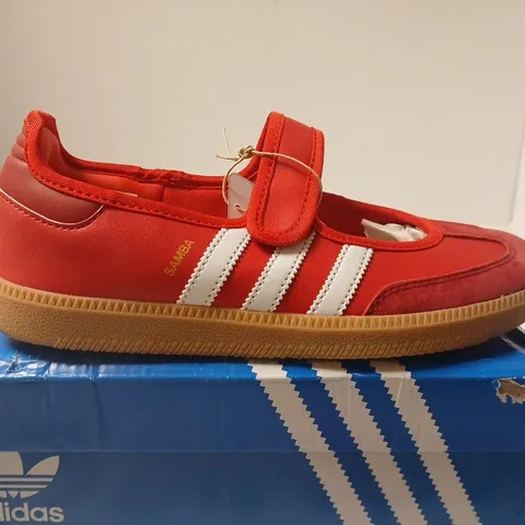 ADIDAS SAMBA JANE W RED VELCRO TRAINERS - UK 6 (US 7.5)