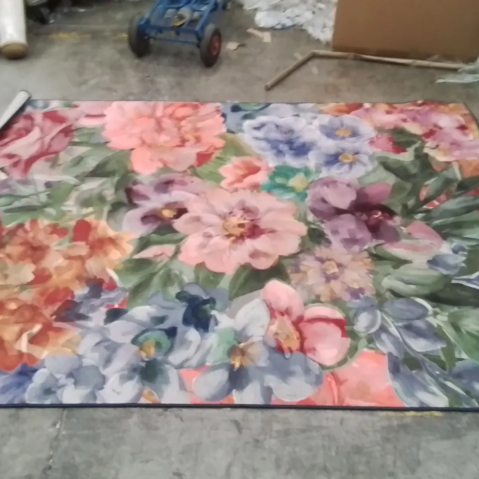 QUALITY DESIGNER AREA RUG - APPROXIMATELY 290X200CM
