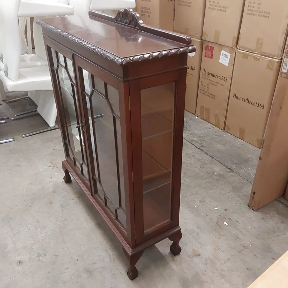 20TH CENTURY MAHOGANY DISPLAY CABINET