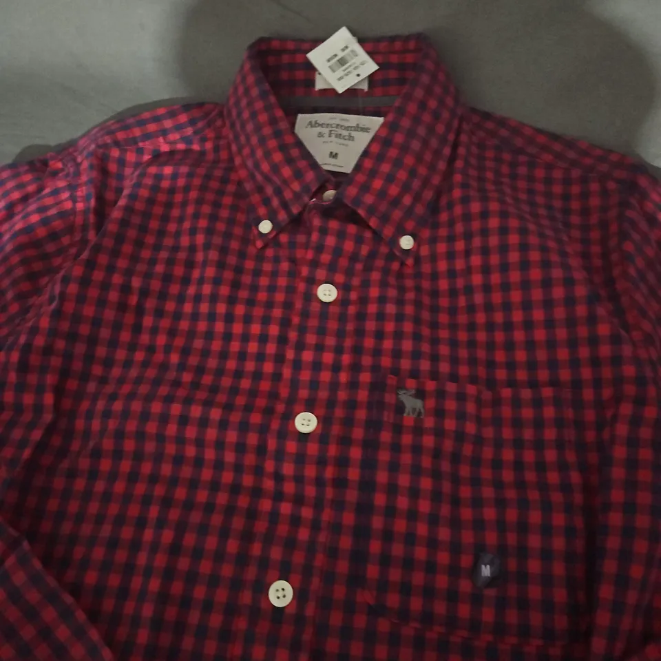 ABERCROMBIE & FITCH RED & BLACK CHECK SHIRT, MEN'S, SIZE M
