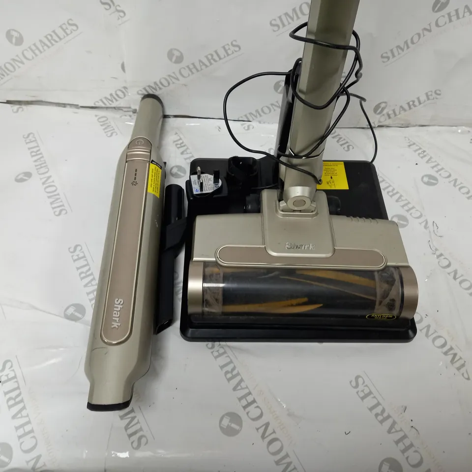SHARK WANDVAC 2-IN-1 LIGHTWEIGHT CORDLESS HANDHELD VACUUM CLEANER WV361GDUK - GOLD