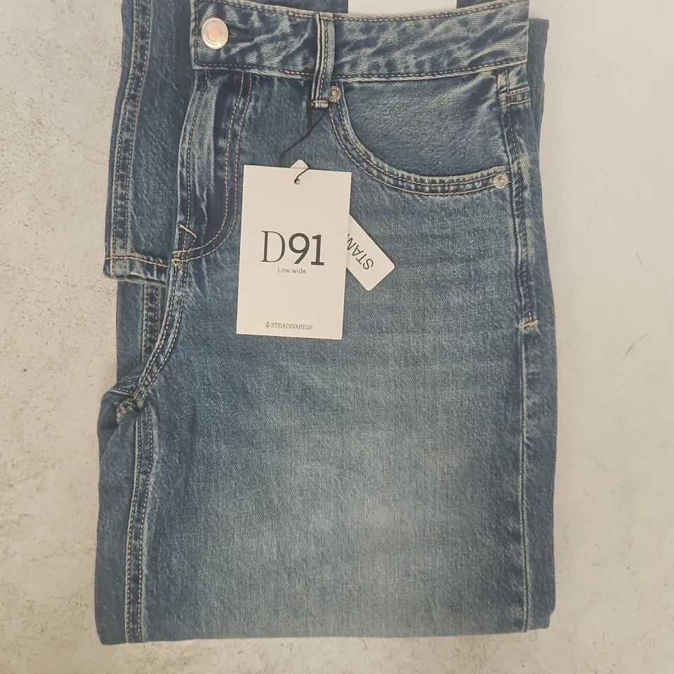 STRADIVARIUS D91 LOW WIDE JEANS IN BLUE SIZE UK 10