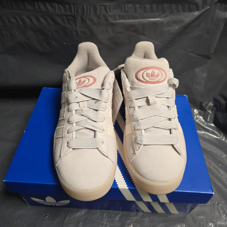 ADIDAS CAMPUS SNEAKERS – WOMEN'S, LIGHT GREY SUEDE SIZE 5.5