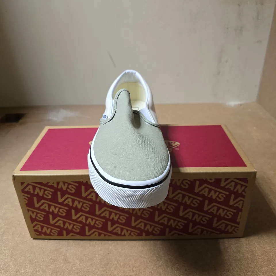 VANS CLASSIC SLIP-ON – SAGE - 7