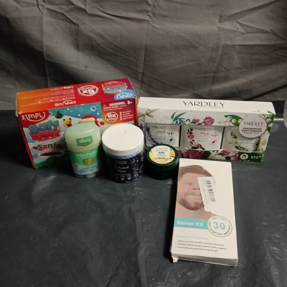 APPROXIMATEY 20 ASSORTED HEALTH AND BEAUTY PRODUCTS TO INCLUDE - YARDLEY BODY POWDER COLLECTION - BAFF BOMBS AND MITCHUM ROLL ON DEODORANT