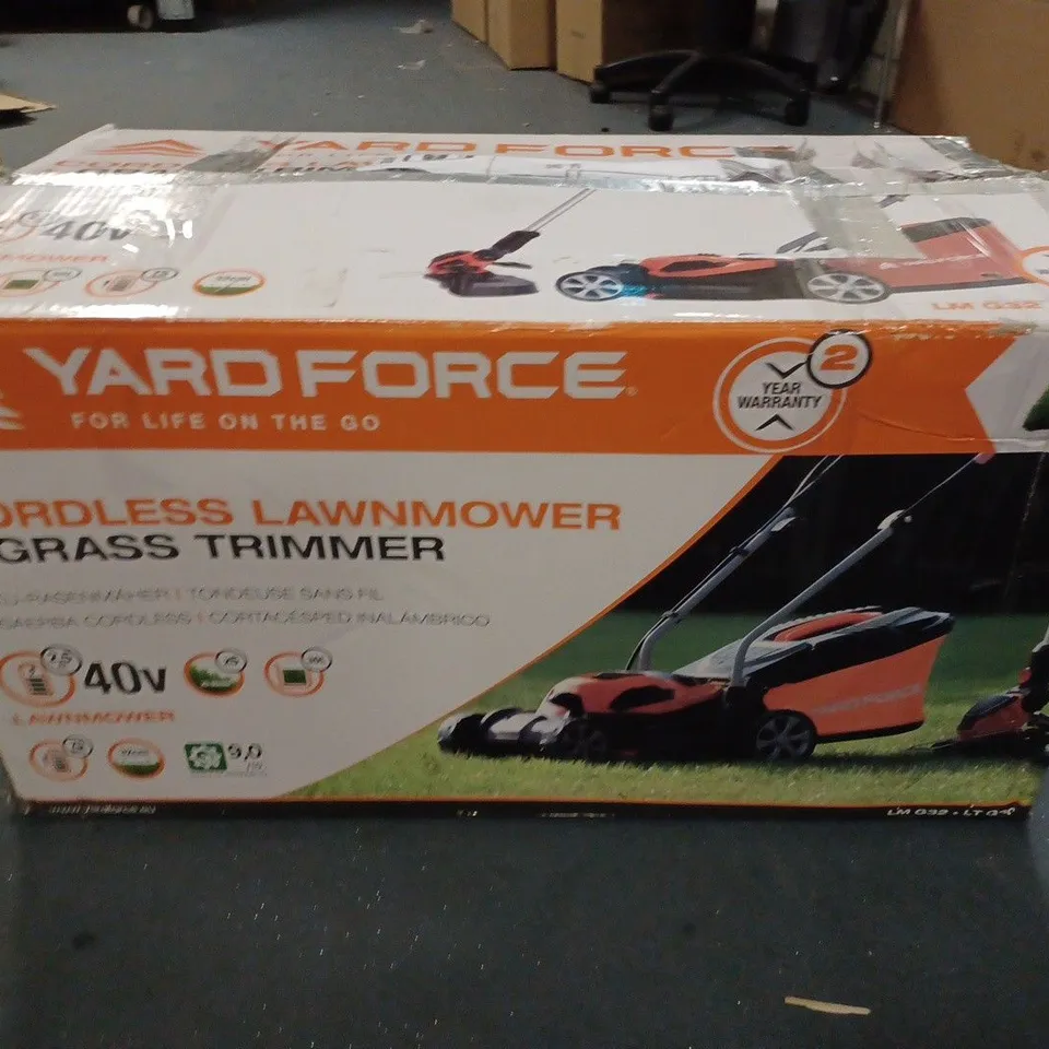 YARD FORCE 32CM LAWNMOWER AND TRIMMER RRP £199