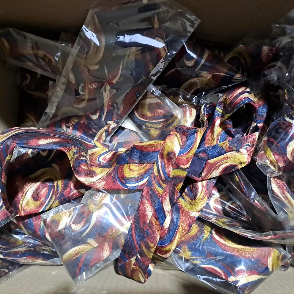 APPROXIMATELY 40 CHICKS FASHIONS NECK TIES 