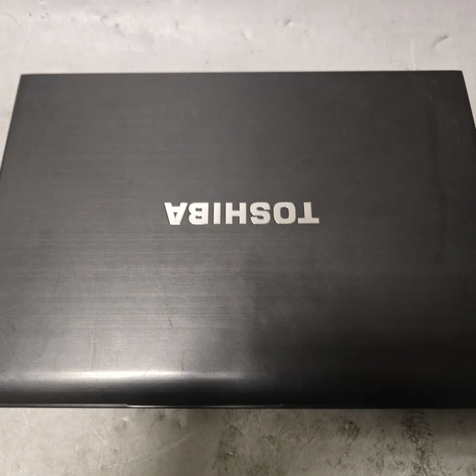 TOSHIBA PORTEGE R830 LAPTOP 