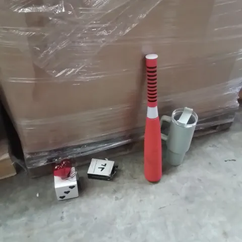 PALLET CONTAINING A LARGE QUANTITY OF ASSORTED HOUSEHOLD PRODUCTS AND ITEMS TO INCLUDE;KIDS BASEBALL BAT,TUMBLER,LOVE HEART LED LIGHT,EARPHONES 