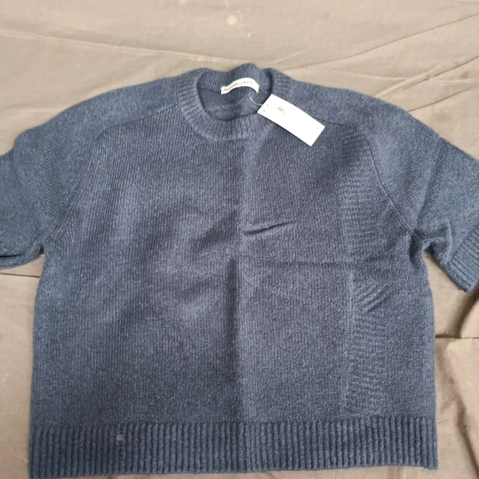 ABERCROMBIE & FITCH KNIT SWEATER – NAVY, UK 6 (XS) (VERIFY MODEL)