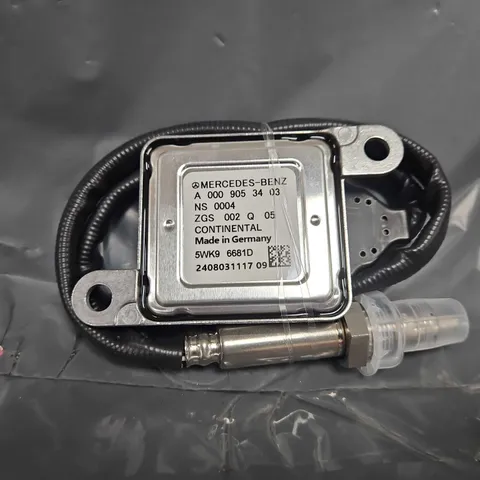 BOXED MERCEDES BENZ NOX SENSOR 