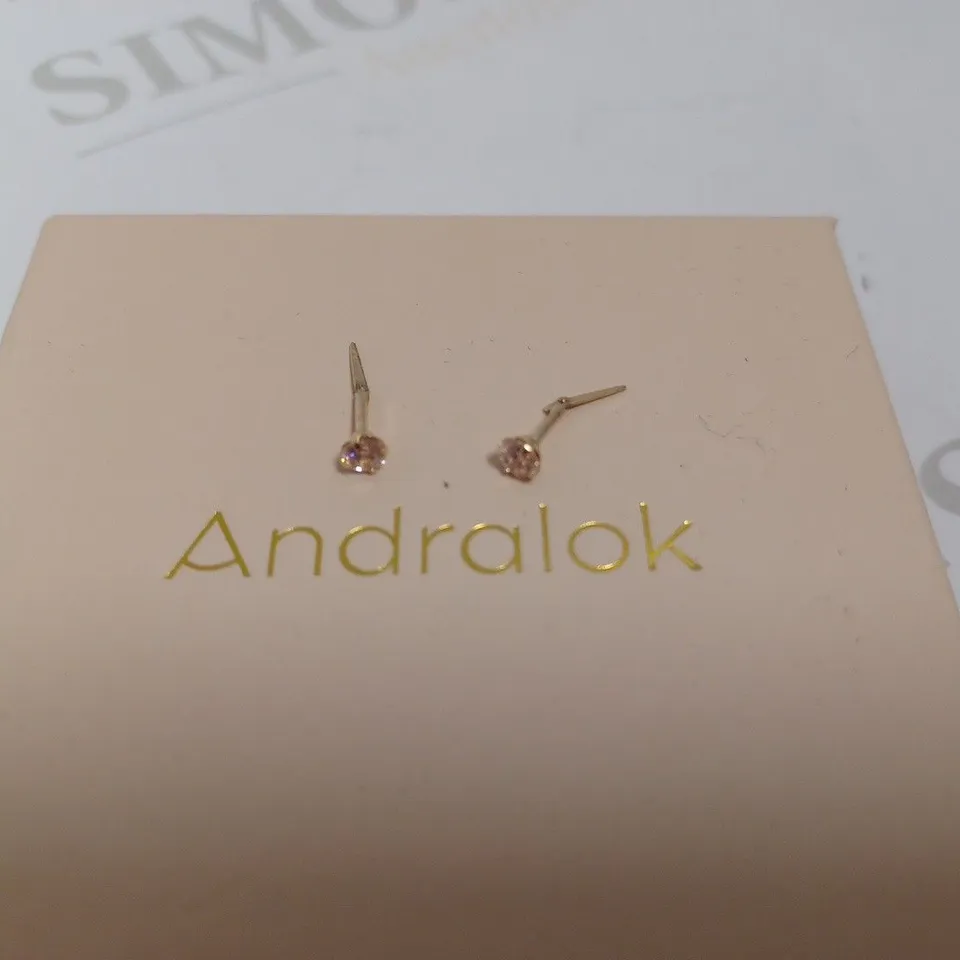 ANDRALOK GOLD EFFECT EARRING WITH PINK STONE