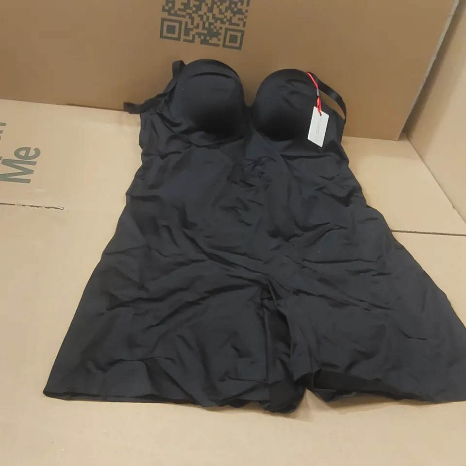 BOX CONTAINING APPROXIMATELY 15x BRAND NEW MAGISCULPT BLACK BODYSUITS - SIZE 42C