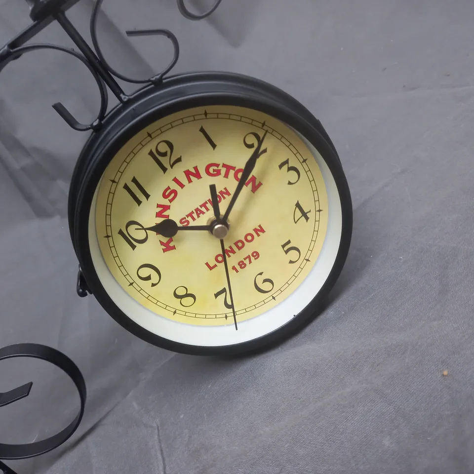 BOXED UNBRANDED DECRATIVE WALL MOUNTED CLOCK