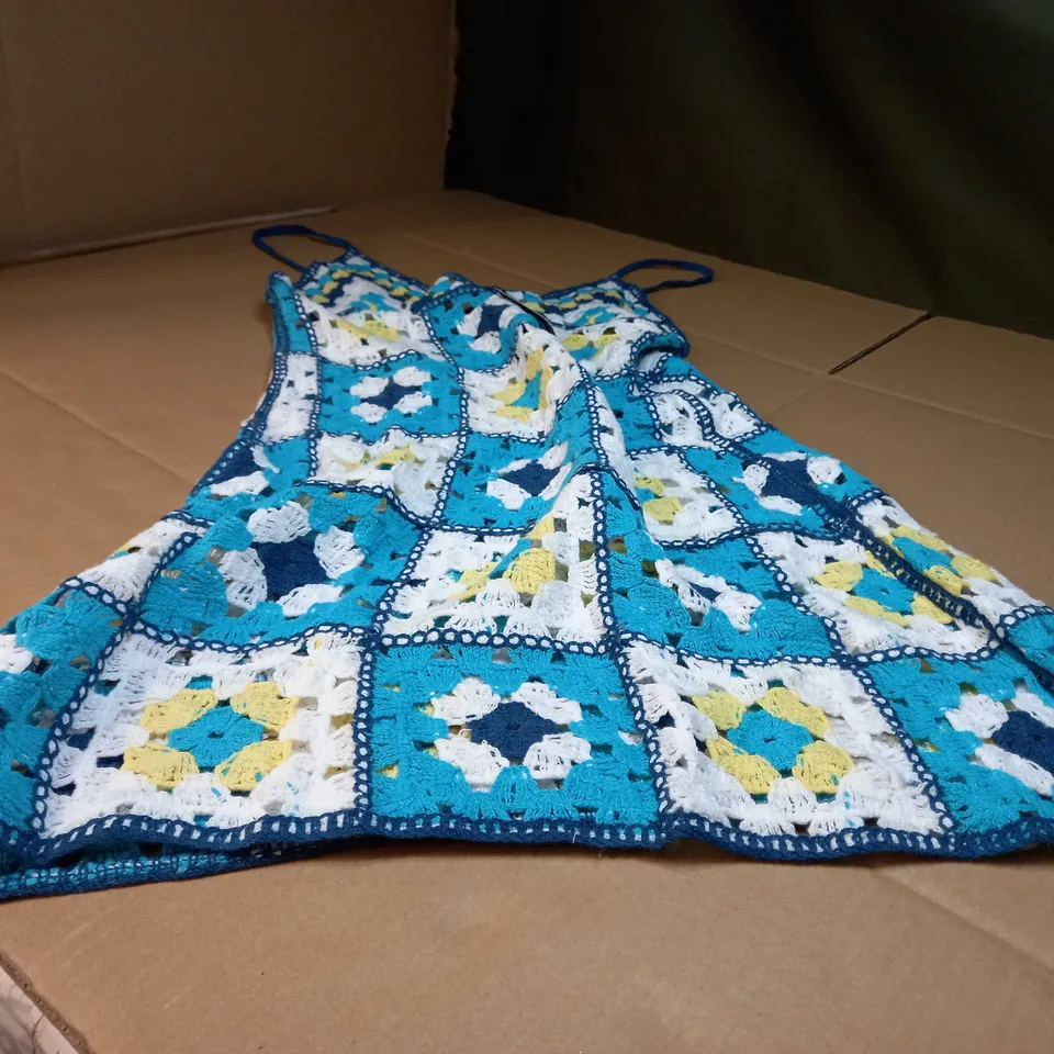 BOOHOO BLUE PATCHWORK CROCHET MINI DRESS - SMALL/MEDIUM