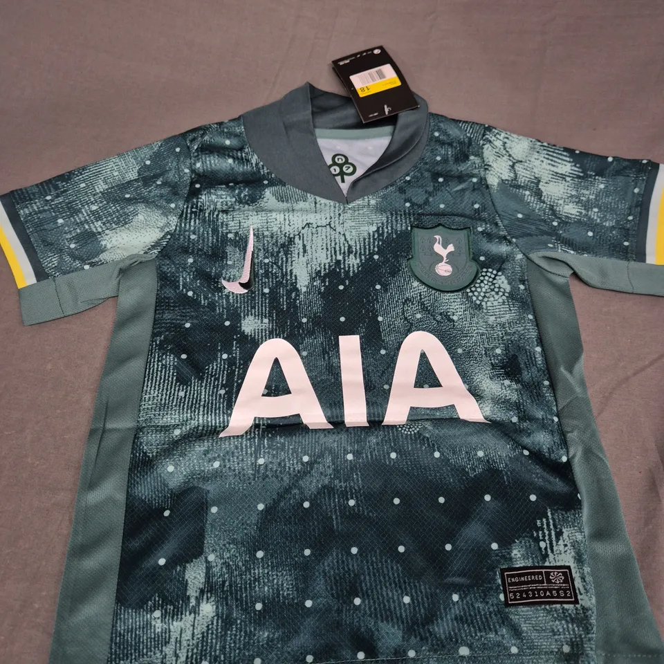 TOTTENHAM HOTSPUR AWAY SHIRT AND SHORTS SIZE 18 - PERSONALISED AXEL 4 