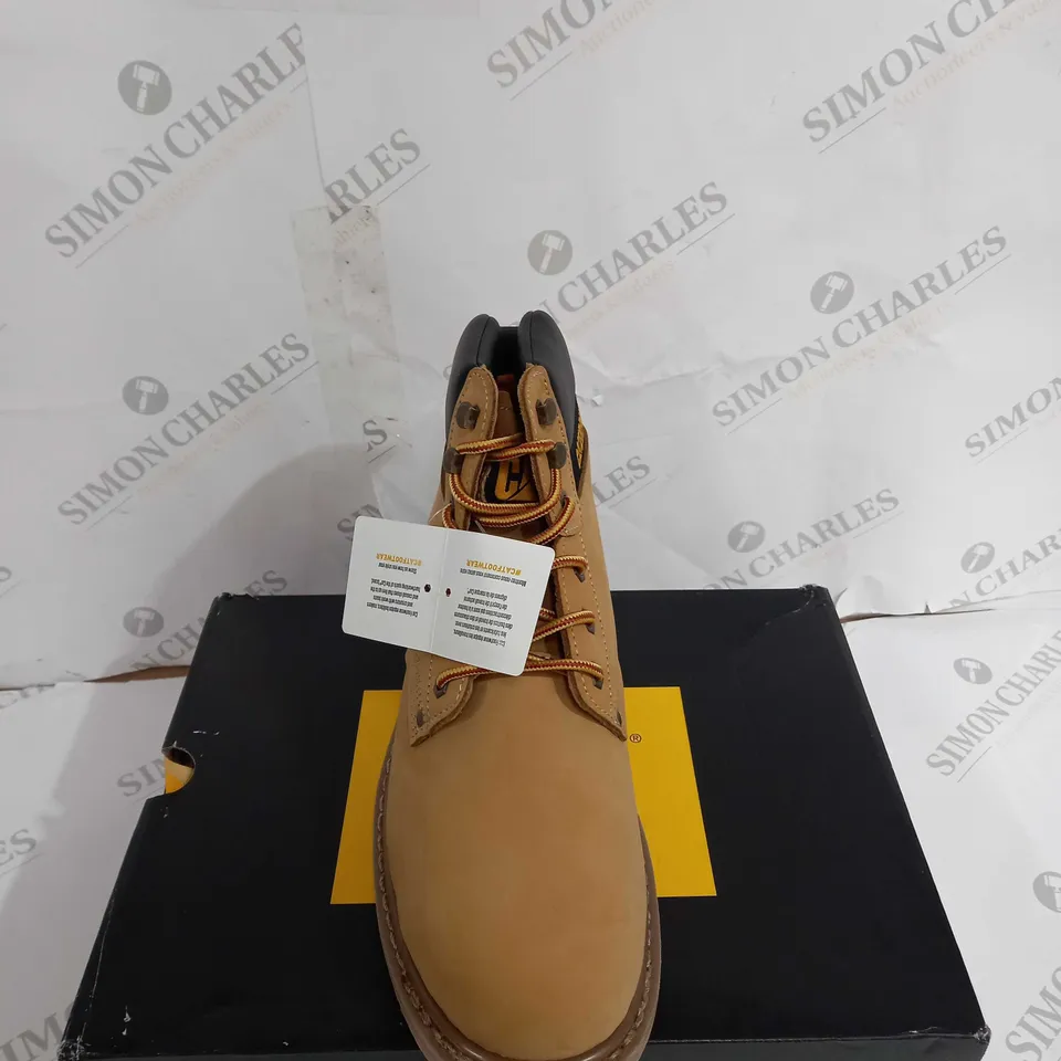 BOXED PAIR OF CATERPILLAR POWERPLANT SB HR0 SIZE UK 9 