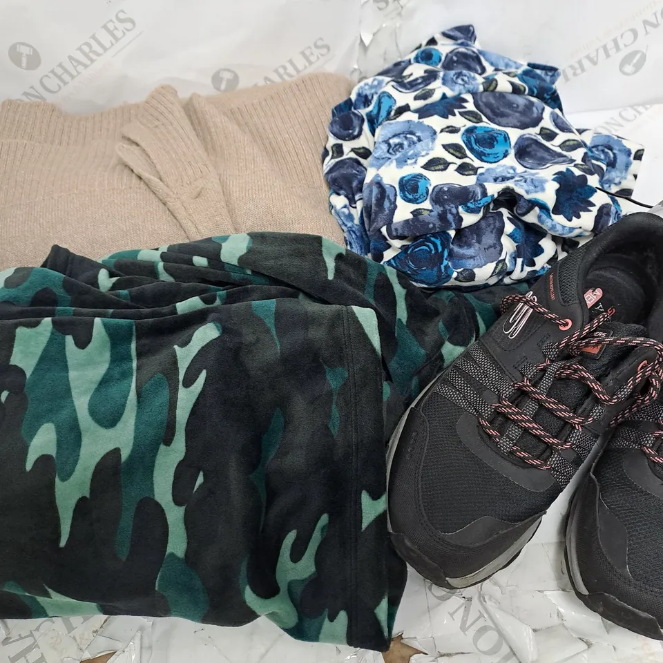 BOX OF APPROXIMATELY 10 ASSORTED ITEMS TO INCLUDE SHOES, PJ BOTTOMS, TOPS ETC