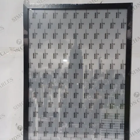 UNBRANDED WALL MOUNTABLE PHOTO/PICTURE FRAME IN BLACK