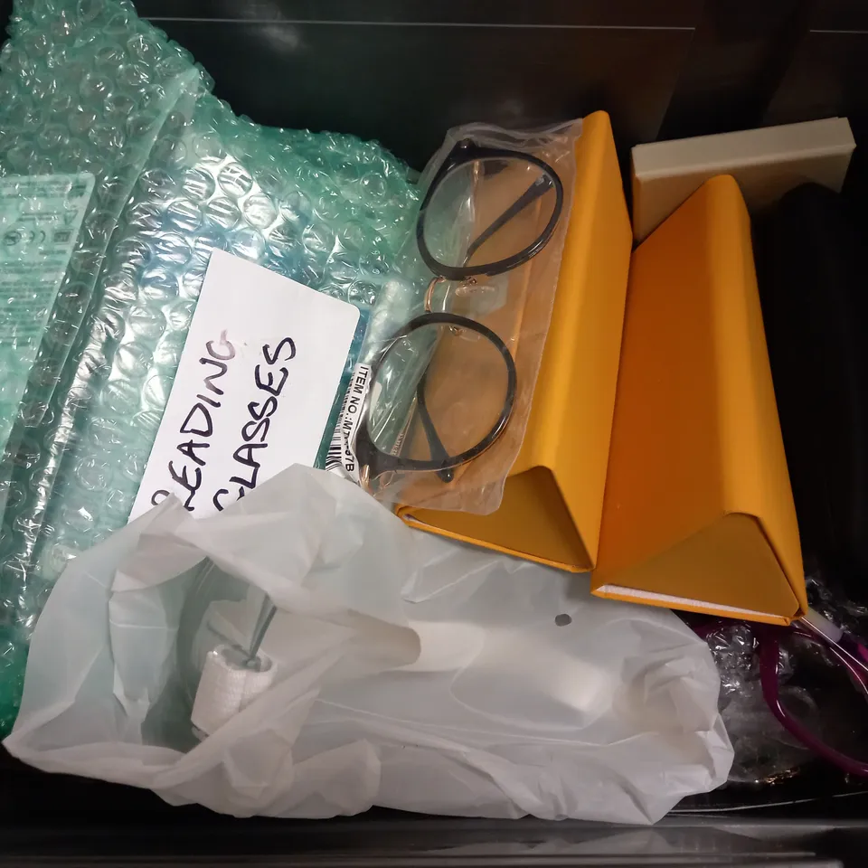 BOX OF APPROX 10 ITEMS INCLUDING ASSORTED PRESCRIPTION GLASSES AND COSTUME JEWELLERY