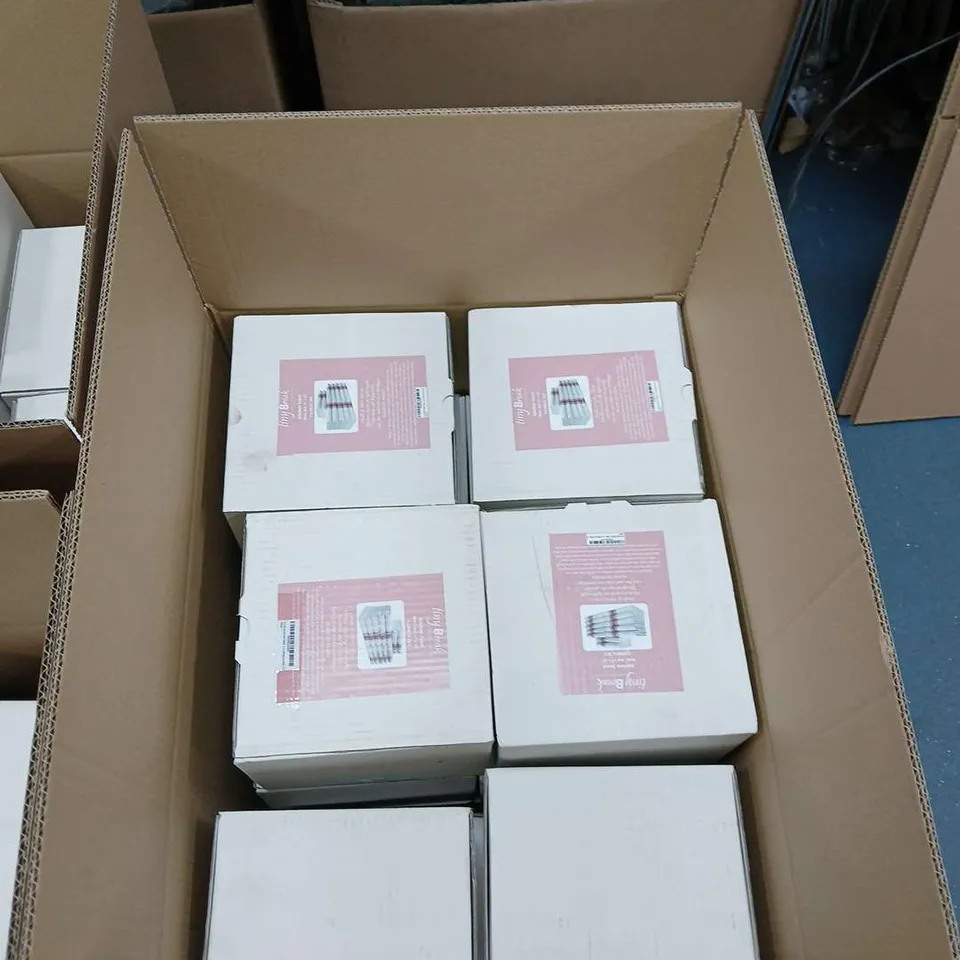 TINY BREAK KITCHEN TOWEL 12-PIECE SET – WHITE WITH RED STRIPE, 16 BOXES IN QUANTITY