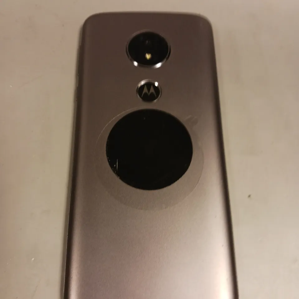 MOTOROLLA ANDROID SMARTPHONE - MODEL UNSPECIFIED 