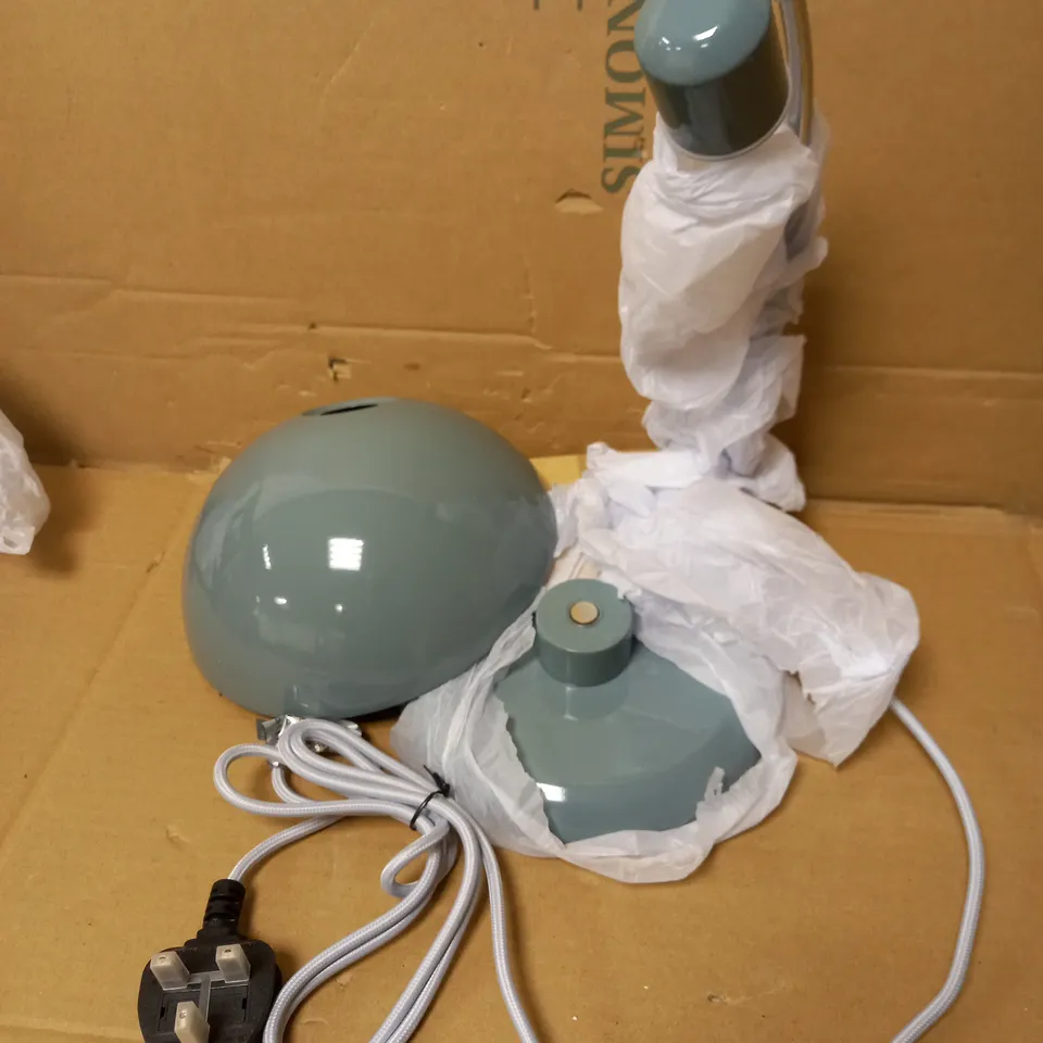 PENELOPE TOUCH DESK LAMP