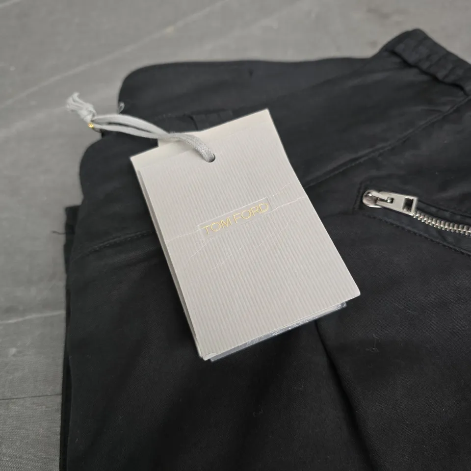 TOM FORD CARGO TROUSERS - SIZE 40