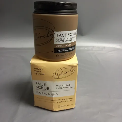 UPCIRCLE FACE SCRUB WITH COFFEE AND CHAMOMILE 100ML