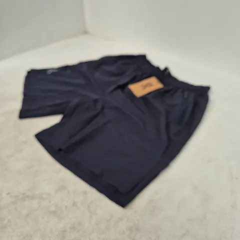 ON RUNNING NAVY SHORTS – SIZE L
