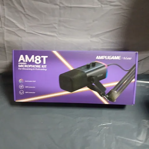 AM8T MICROPHONE KIT FOR STREAMING AND PODCASTING