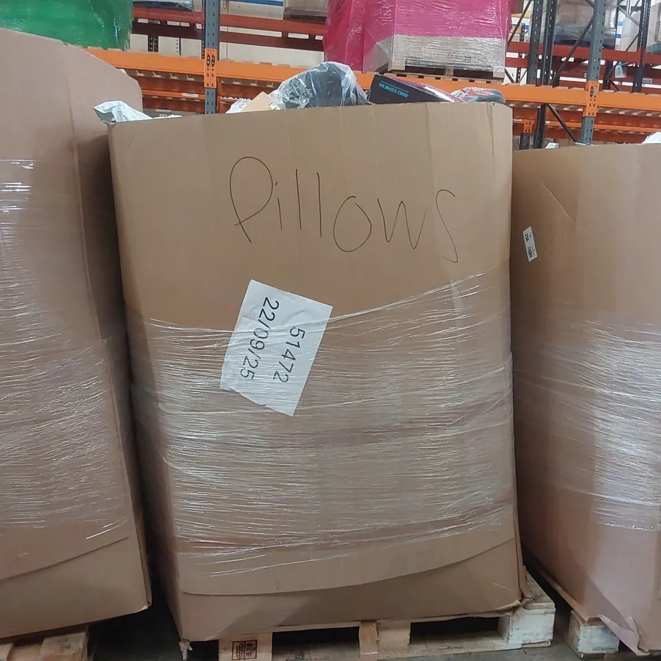 PALLET CONTAINING A VERY LARGE QUANTITY OF ASSORTED PILLOWS AND RELATED BEDDING/COMFORT PRODUCTS ECT