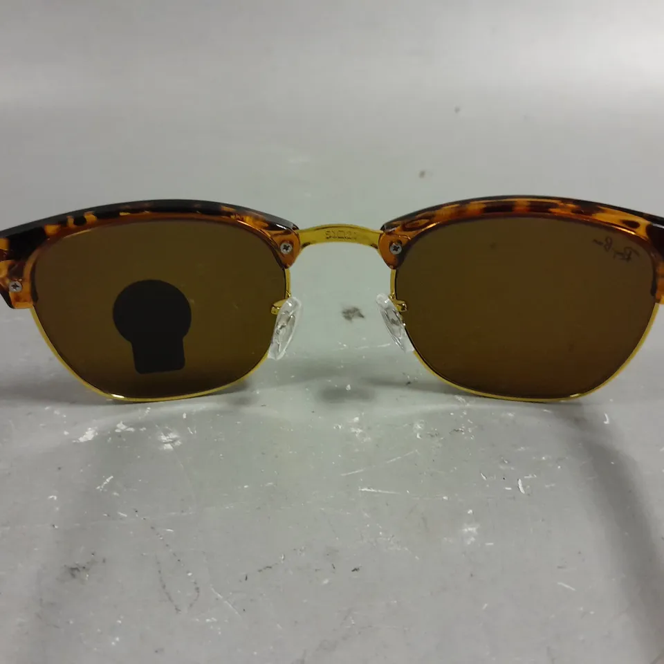 RAY BAN GLASSES WITH G-15 LENSES AND PATTERNED BROWN FRAME IN CASE 