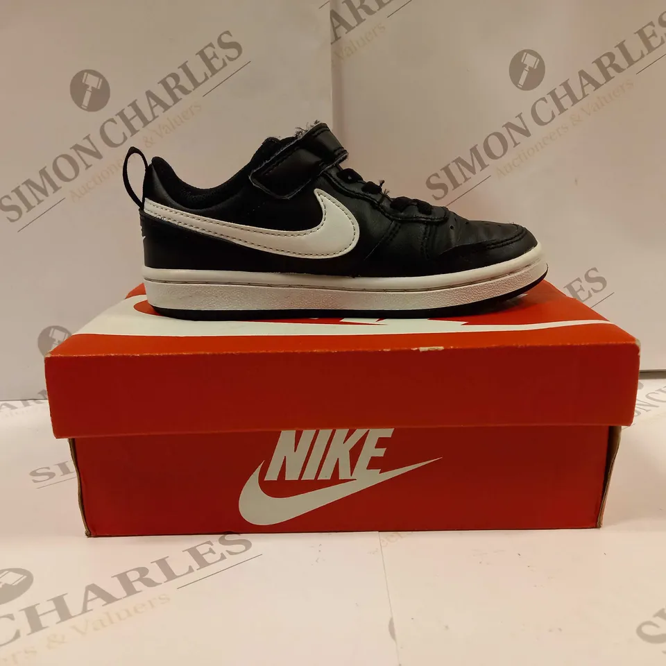 BOXED PAIR OF NIKE COURT BOROUGH LOW 2 CHILDRENS TRAINERS UK SIZE 10.5