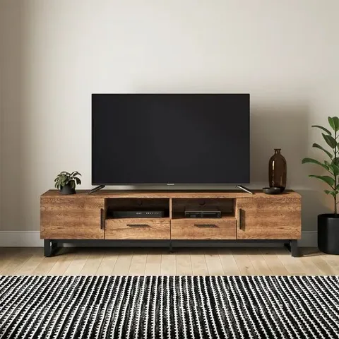 BOXED FREDDIE EXTRA WIDE TV UNIT FOR TVS UP TO 70", RUSTIC WOOD EFFECT (1 BOX)
