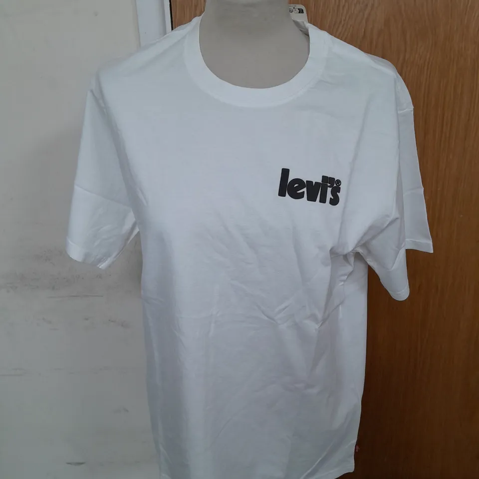 LEVI'S RELAXED FIT T-SHIRT IN WHITE SIZE M