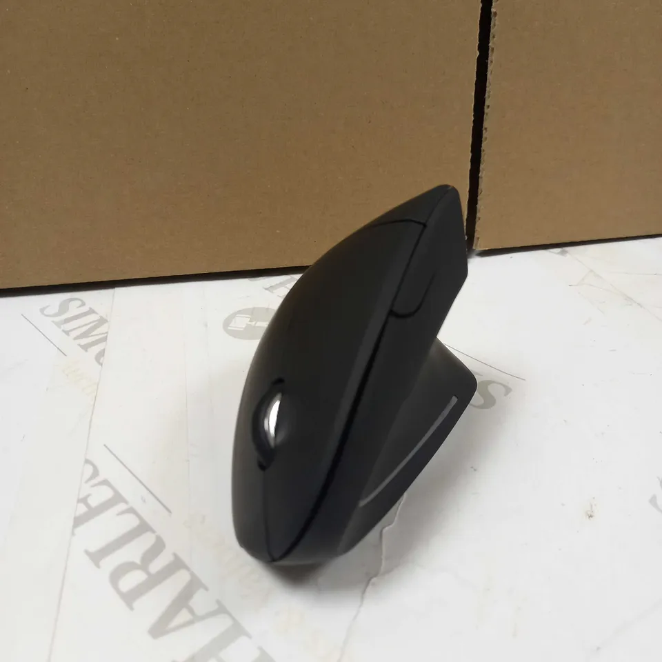 TRUST VERTO WIRELESS ERGONOMIC MOUSE