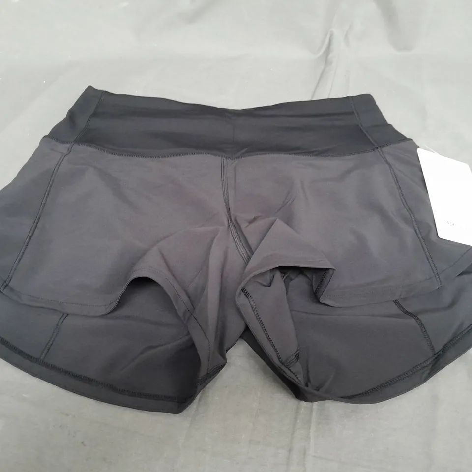 LULULEMON SPEED UP HR SHORT 4 LINED - SIZE 6