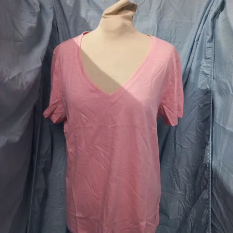 CREW CLOTHING PINK V-NECK T-SHIRT – UK 12 (WOMEN)