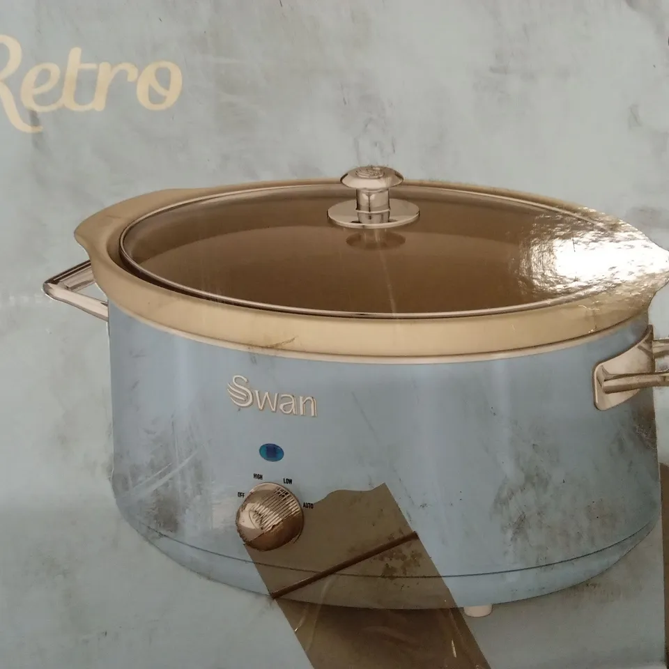 SWAN RETRO SLOW COOKER