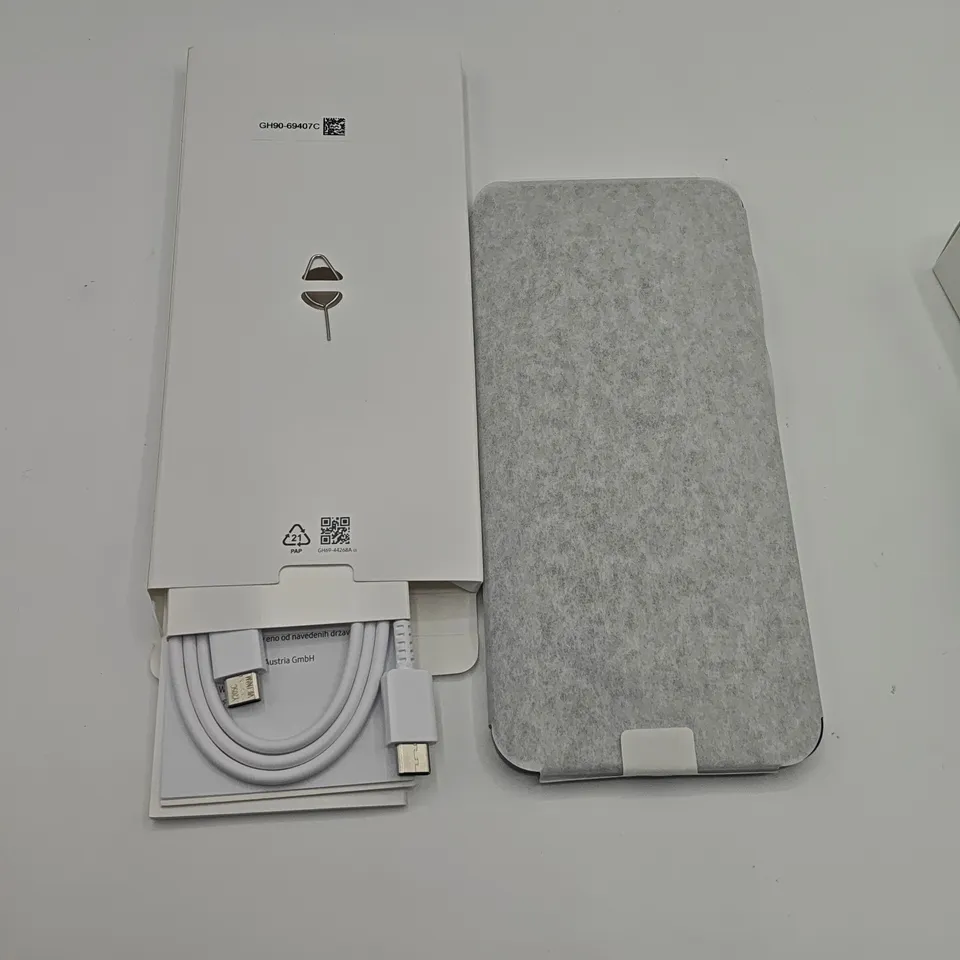 BOXED SAMSUNG GALAXY A16 5G 4/128GB IN BLUE BLACK  - SM-A166B