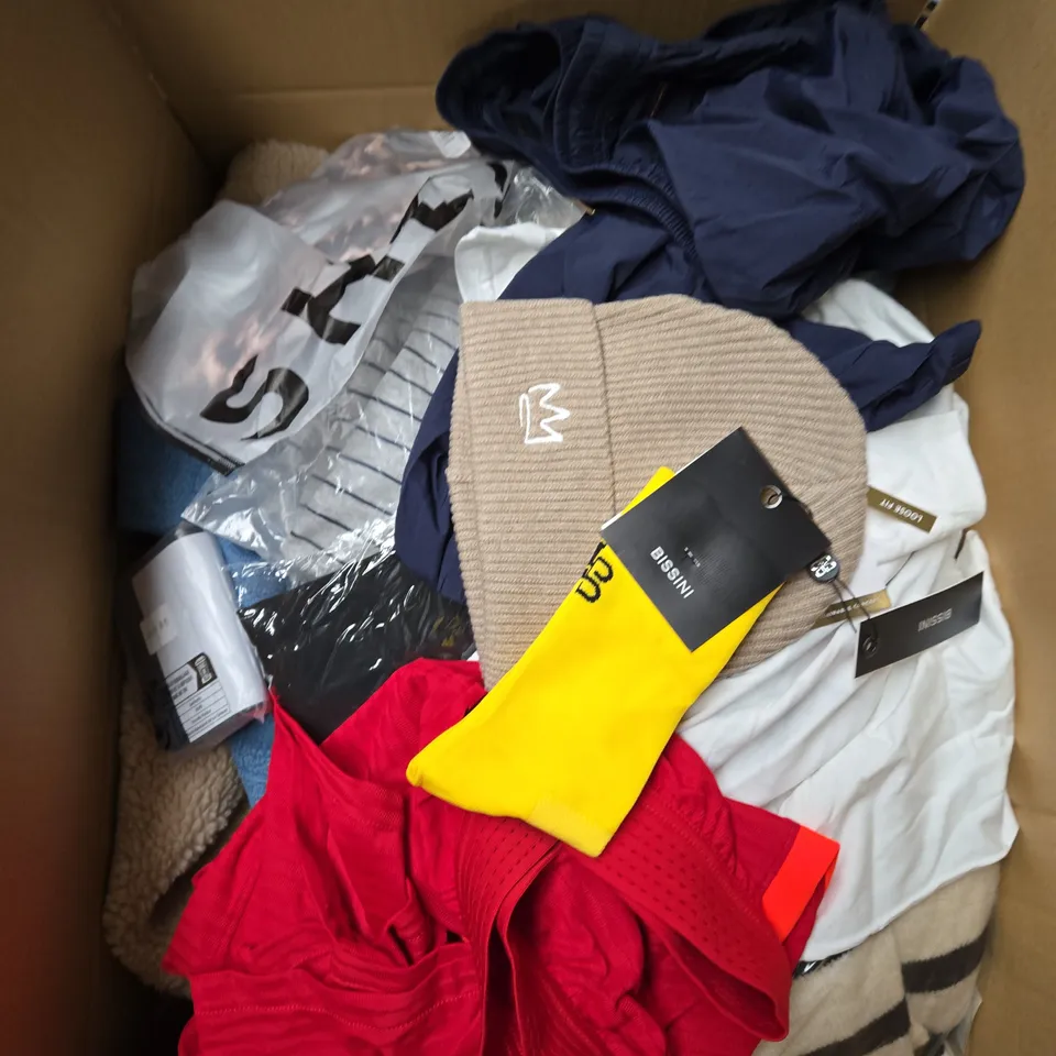 LARGE BOX OF ASSORTED CLOTHING ITEMS IN VARIOUS SIZES, STYLES AND COLOUR 