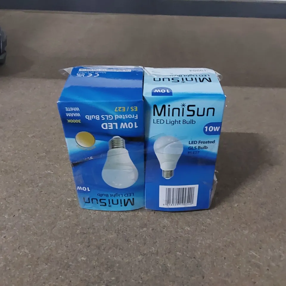 BOXED EQUIVALENT A19 E27 MEDIUM STANDARD LIGHT BULBS - SET OF 2 