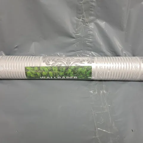 UNBRANDED PATTERNED ROLL OF WALLPAPER IN SILVER/GREY - SIZE UNSPECIFIED