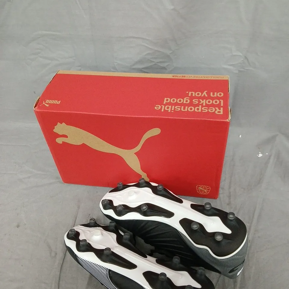 PUMA KING FOOTBALL BOOTS – BLACK, BOXED SIZE 7