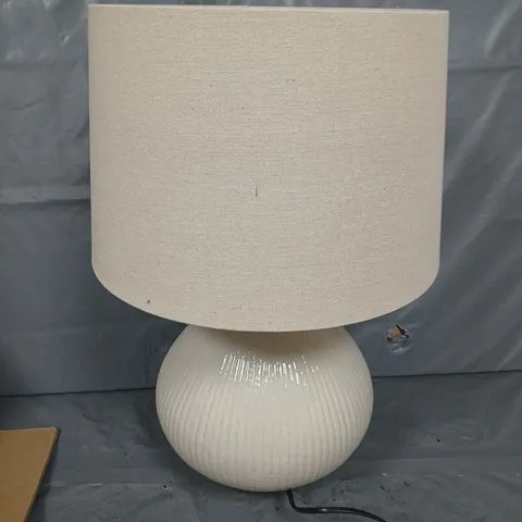 AVELINE CERAMIC TABLE LAMP ONE SIZE - COLLECTION ONLY