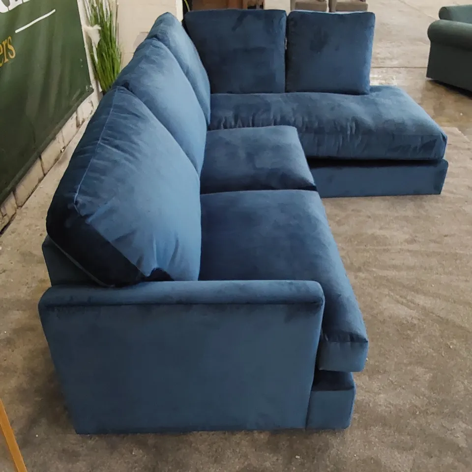 THE ALDERTON 5-SEATER CHAISE SOFA BED IN UPHOLSTERED UNIFORM BLUE FABRIC