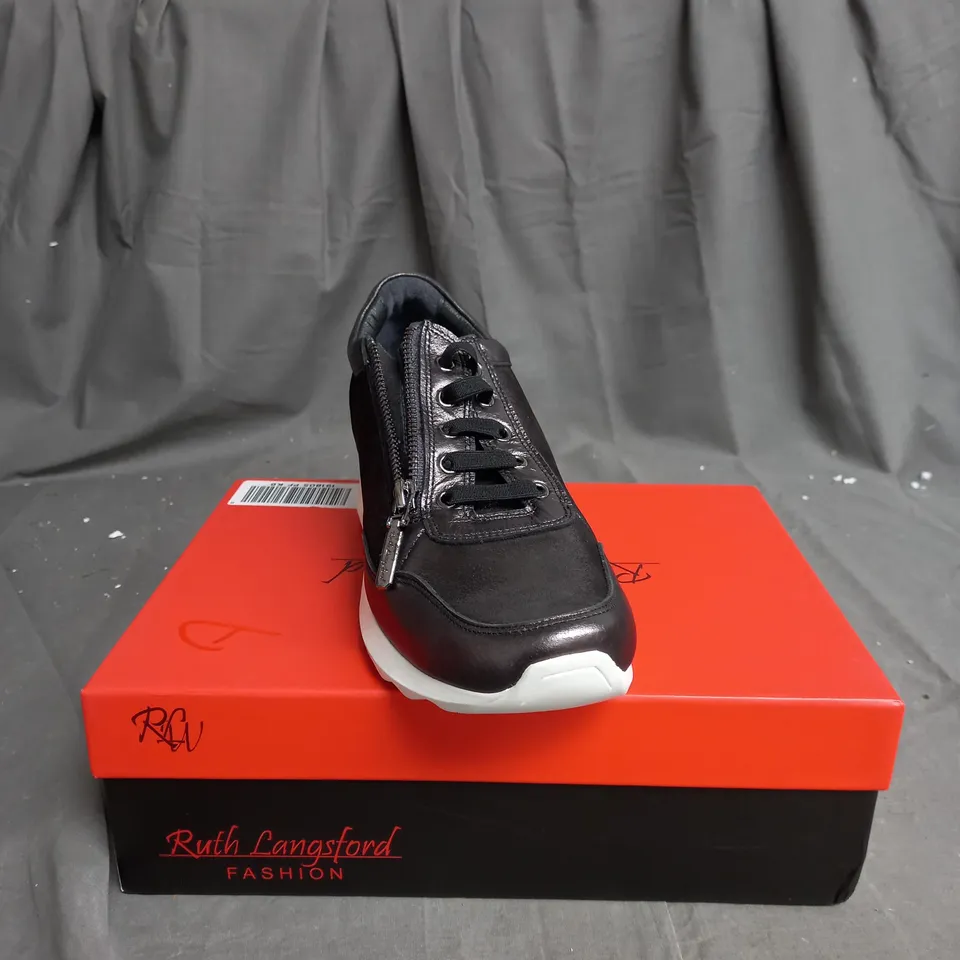 BOXED PAIR OF RUTH LANGSFORD WEDGE BLACK TRAINERS IN PEWTER - SIZE 6