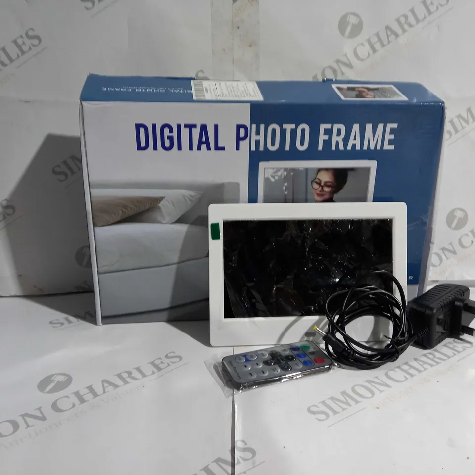 BOXED DIGITAL PHOTO FRAME 